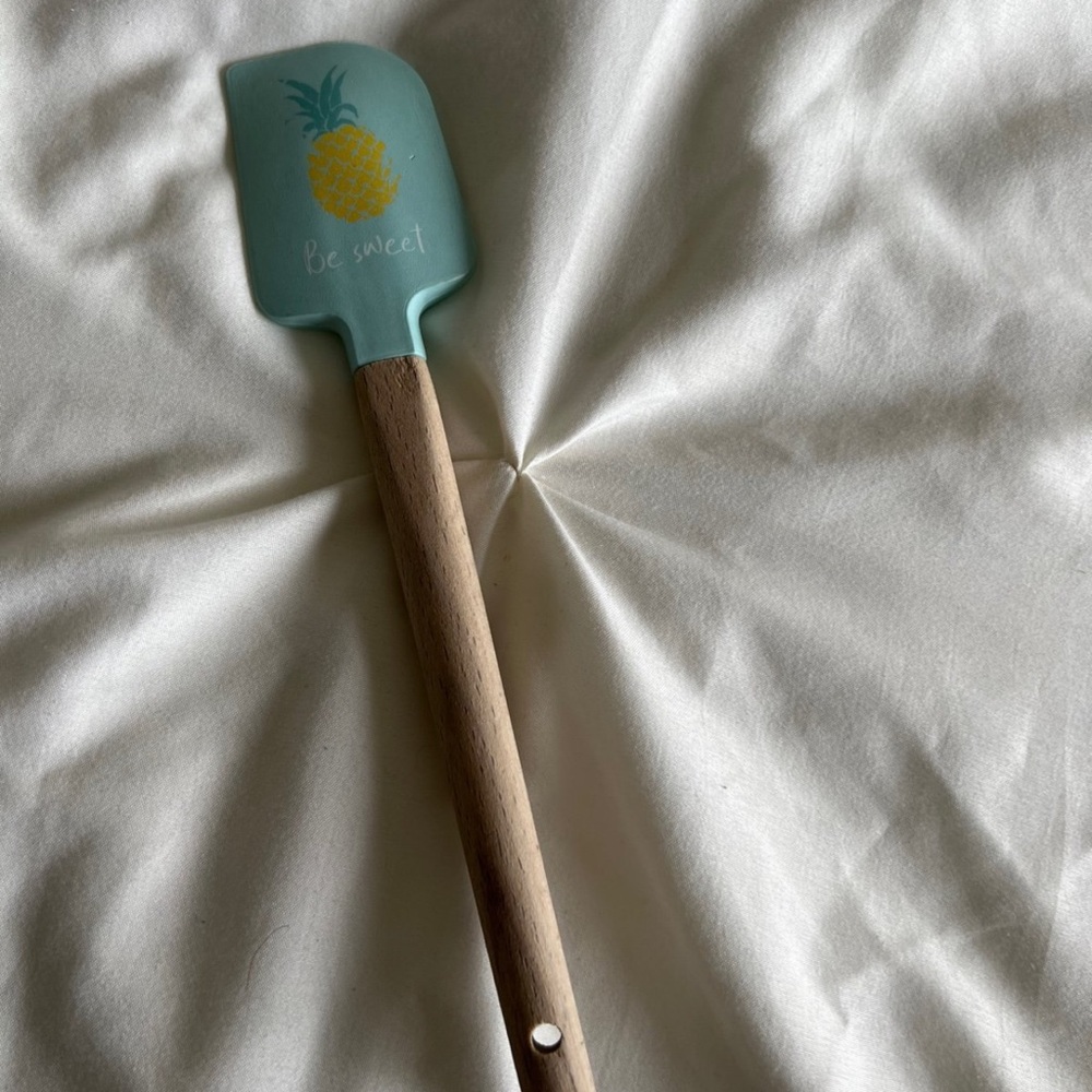 Pineapple Spatula Set (Quantity: 2) - Picture 3 of 6